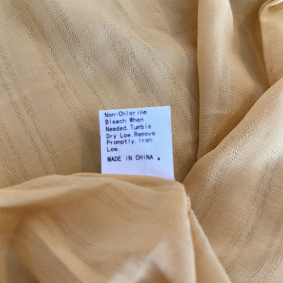 Women’s yellow blouse. Size M - Picture 8 of 8